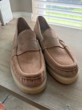 Stuart Weitzman Suede Platform Penny Loafers Taupe Tan US 8 Made in Spai